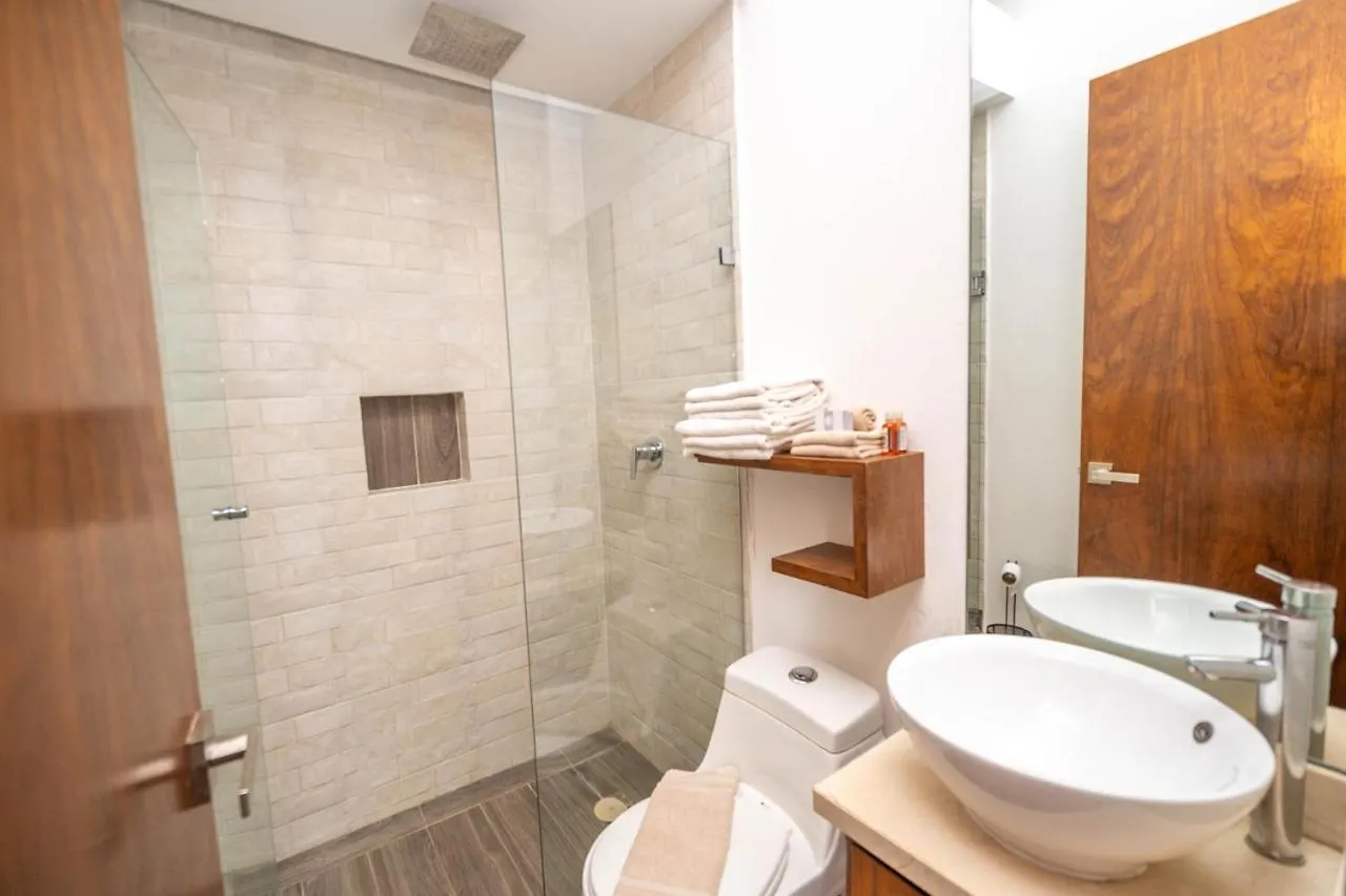 404 Vanessa - Modern Apt Ideal For A Couple, Centrally Located Near The Beaches Playa del Carmen Mexiko